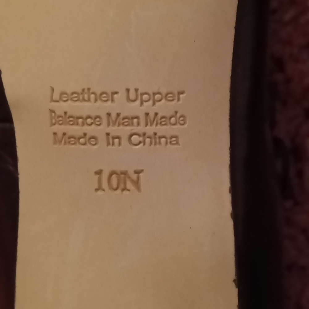 Heel - Picture 3 of 4